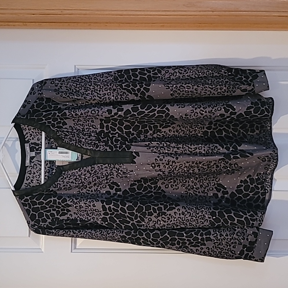 Leopard print faix leather trim XL blouse